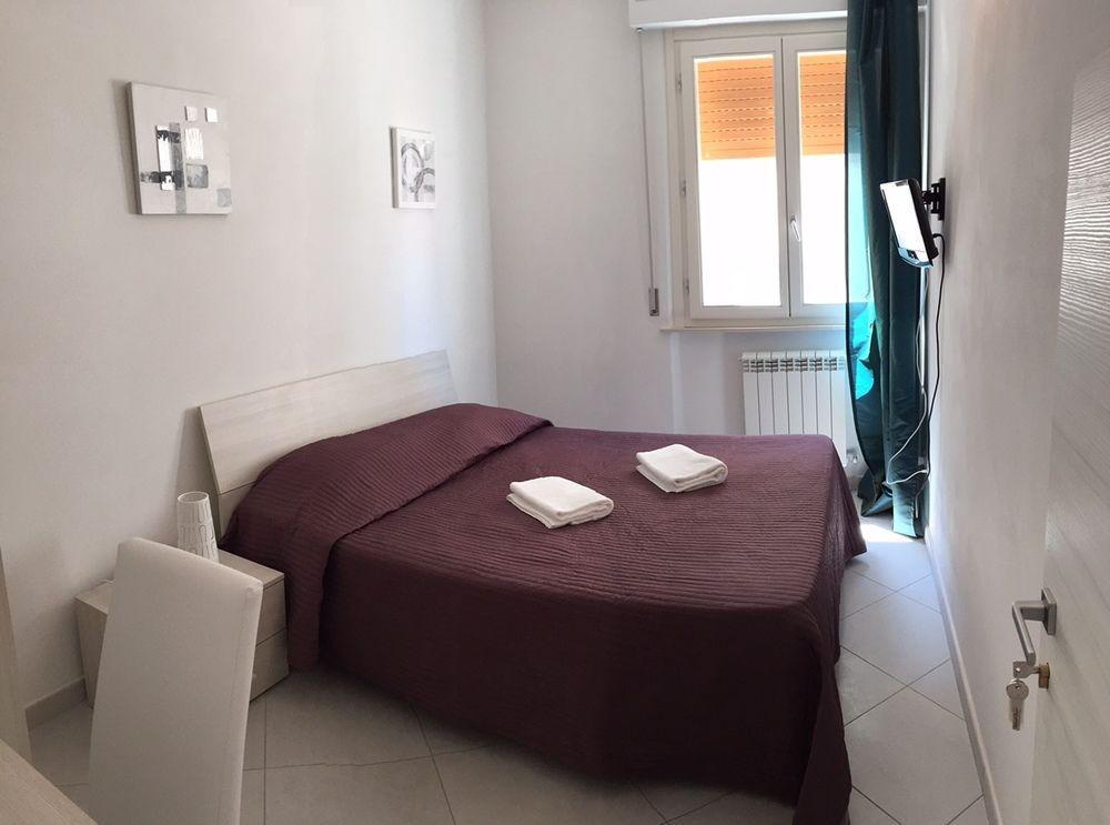 Academy House Pisa Centrale Extérieur photo